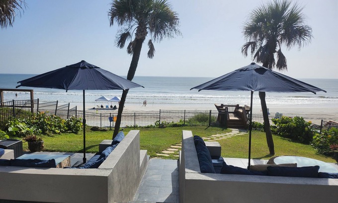 River Ridge Estates House | NEW! Daytona Beach, FL. Beachfront Estate 8 Beds 3 Ba, 1/2 acre, Sleeps 13