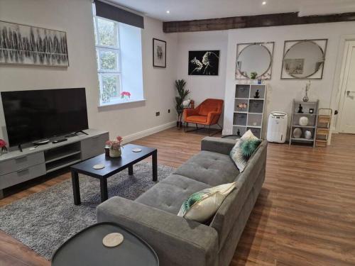 Burnley Apartment | New Duplex Period Delight