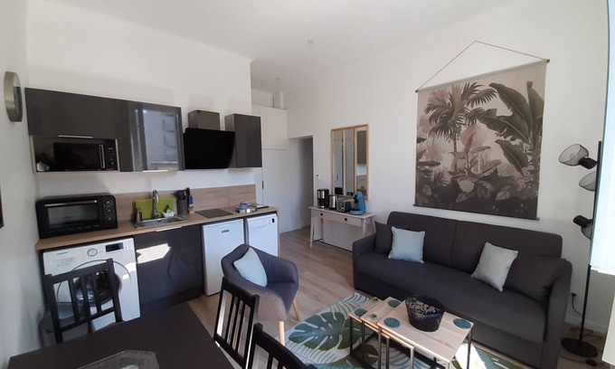 8th Arrondissement Apartment | ⭐ New duplex, quiet and bright - Wi-Fi ⭐
