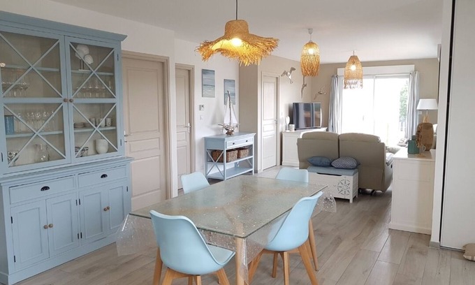 Saint-Valery-sur-Somme House | New: hire st valery on sum * 4 for 4 people has 700M port