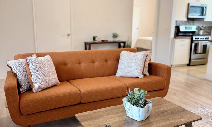 Canoga Park House | NEW Home 2.5BR/2.5BA w/Huge Backyard near Woodland Hills DownTown