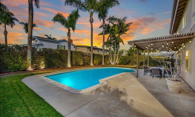 Huntington Beach House | NEW Home | Pool | Central | Minutes To Beach