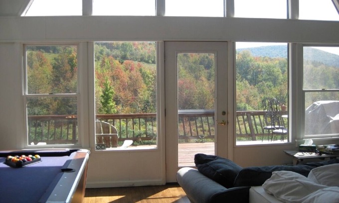 Fleischmanns House | NEW HOT TUB + MOUNTAIN VIEWS+200MPS NET= HAPPY
