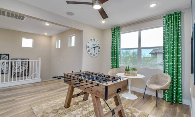 Montecito in Estrella House | New! King bed, Foosball