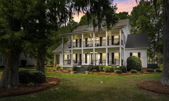Lake Waccamaw House | NEW! Lake Escape - Lake Waccamaw
