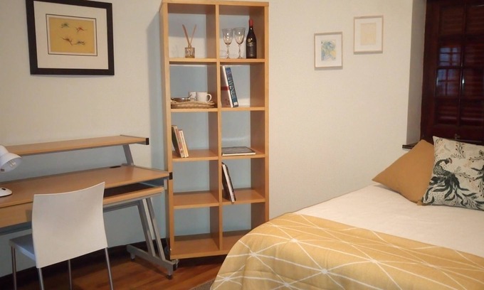 Paarl Apartment | New Listing Bungalow Room in Heritage House on Paarl historic Main Rd,