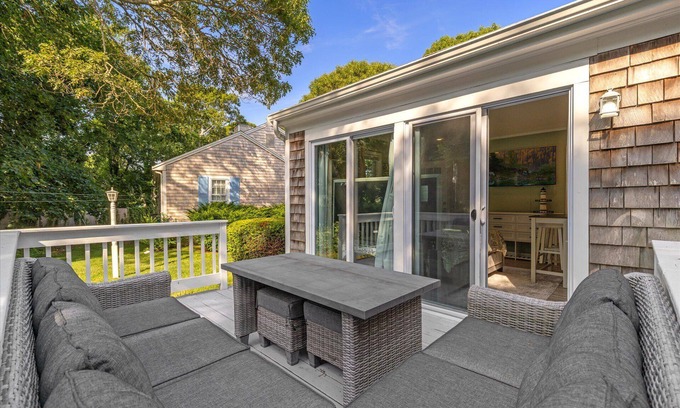 Hyannis Apartment | [New Listing] Cozy Studio near the Beach and Main Street - Captain Gosnold - 18C