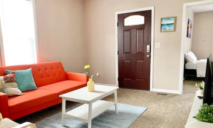 Franklin House | New Listing in Downtown Franklin, Sleeps 7!