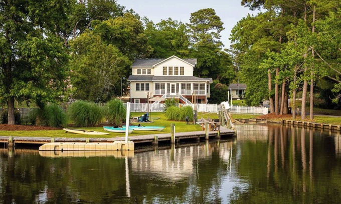 Southern Shores House | New Listing! Pool&Spa, GameRm, Water Views!
