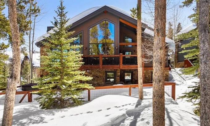 Four O'Clock House | New Listing-Ski Inn: Beautiful large ski-in/ski-out home with amenities galore!