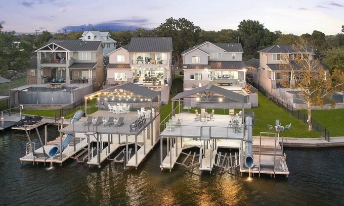 Kingsland House | New Listing | Special Pricing | Luxury Lake Homes