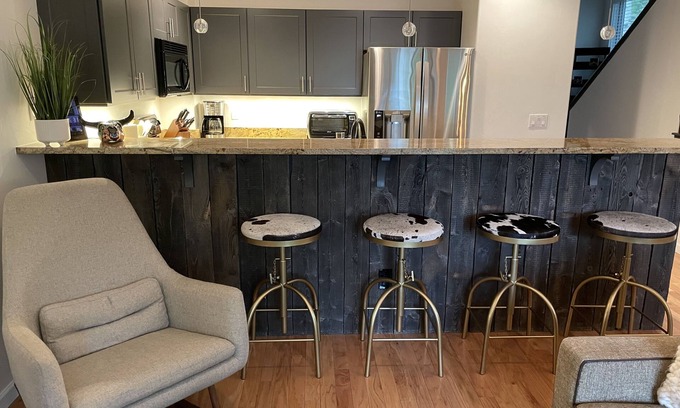 Avon House | New Listing with Location and Family in Mind!