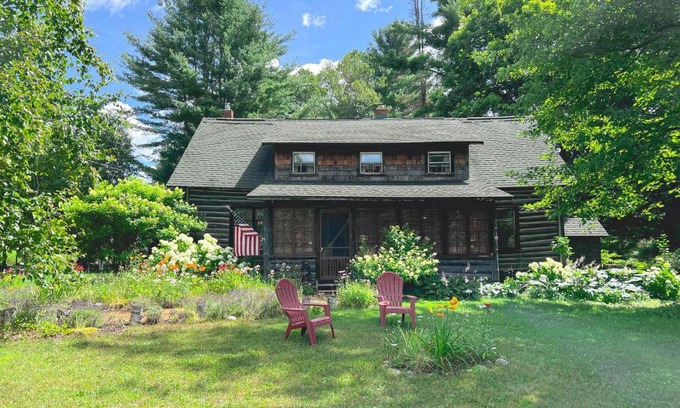 Alanson House | NEW! Log cabin retreat with modern updates sleeps 14