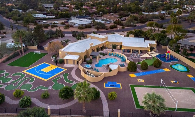 Central Scottsdale House | * NEW LUXURY 5 STAR CELEBRITY ESTATE *