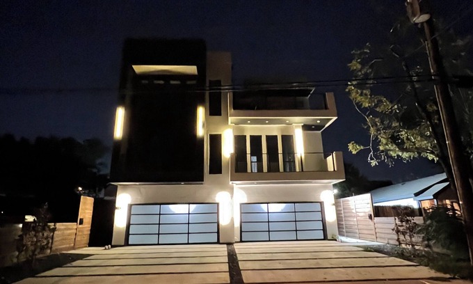 West Dallas House | New! Luxury Home In Dallas!