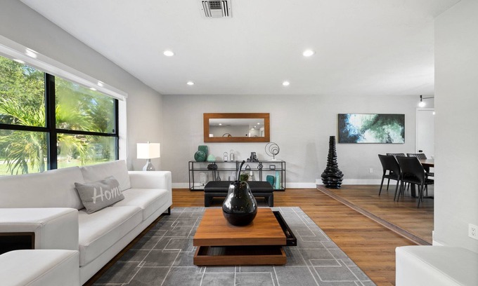 Ludlam House | New Miami Oasis
