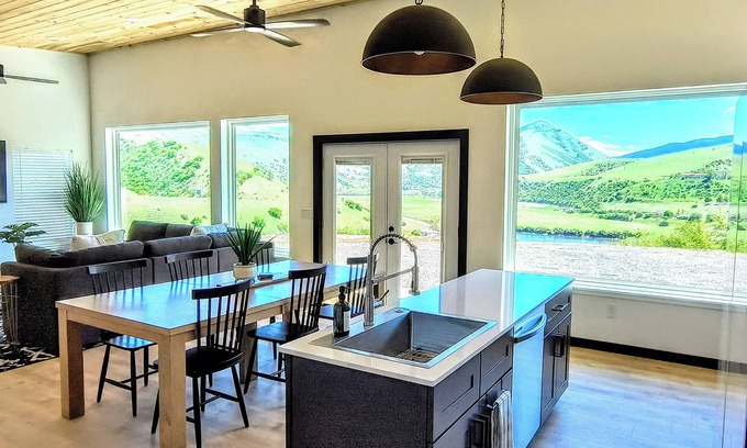 White Bird House | New, modern home in White Bird, with Salmon River views