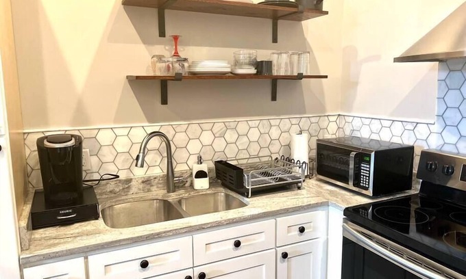 Tulane - Gravier House | New Orleans Mid-City close to Quarter & Streetcar