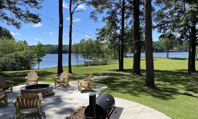 Northport House | NEW Owners - Amazing Waterfront Home on Lake Tuscaloosa
