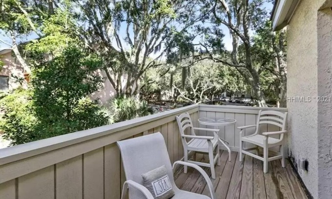 Harbour Town Villa | New Pics! Harbour Town 3BR/3BA - Pool Access - Book Now