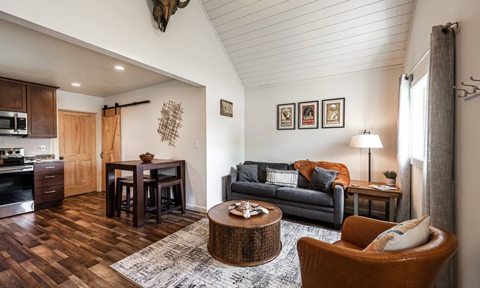 Franklin to the Fort House | New Quiet Home/Heart of Missoula