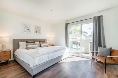 Alhambra Apartment | New Renovated Spacious 3 bedroom near DT Alhambra