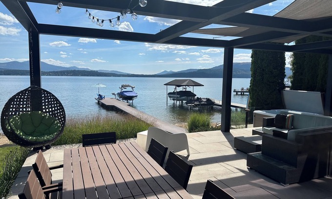 Sandpoint House | NEW Salt Water Hot Tub! 4 Season Lakefront Luxury