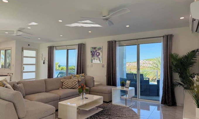 Indigo Bay Villa | *New* SeaSoleil Luxury Villa With Private Pool