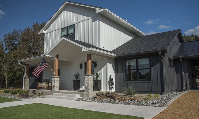 Marietta Cabin | NEW: Secluded Family Friendly Cabin by Lake Murray