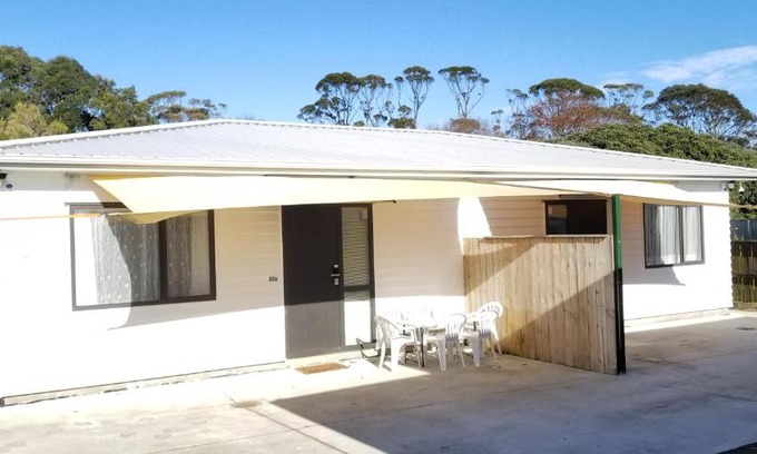 Pakuranga House | New Smart Home Nearby Plaza