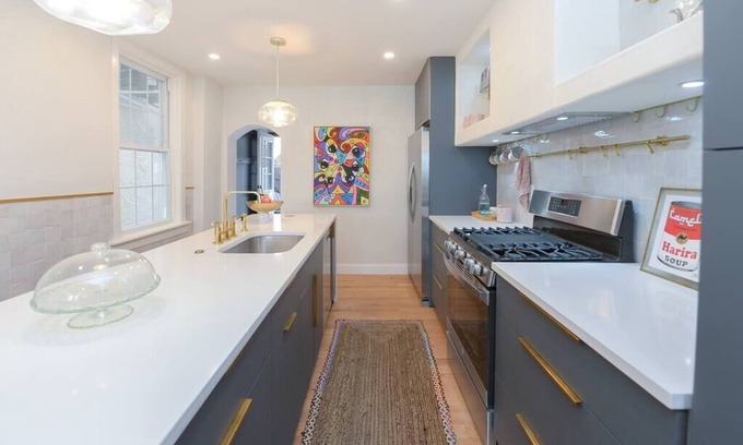 Newbold House | New Spacious Home | Parking | Hosted By StayRafa
