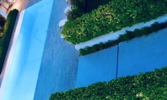 Elliniko House | New, spacious modern apartment of 140 m2, large common use swimming pool .
