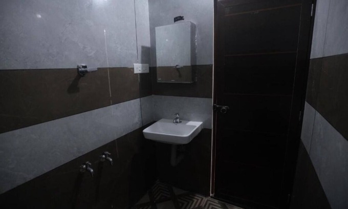Kothamangalam Hotel | New Star Homes - Room 5