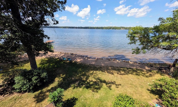 Sturgeon Lake Cabin | NEW! Sturgeon Lake Retreat: Beautiful Lakefront home on Sturgeon Island