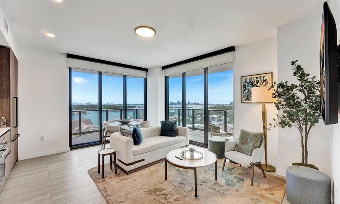 North Beach Condo | NEW: Stylish 2BR/2BA in the Heart of Miami Beach