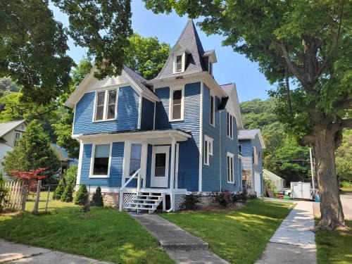 Elberta House | New! The Glarum House - Gorgeous Historic Home!