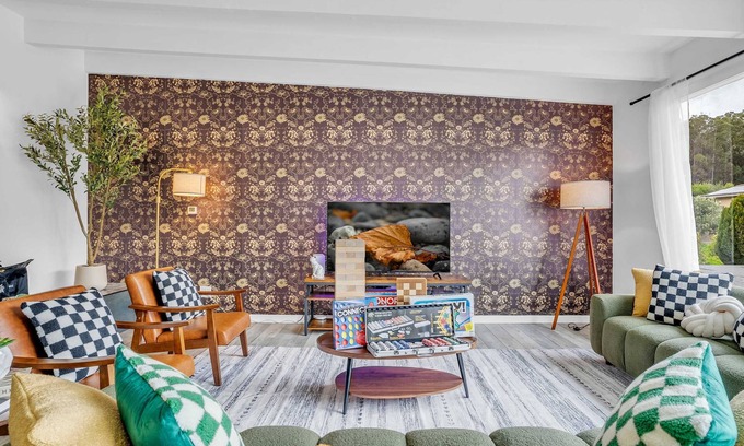 Montara House | New Themed Coastal 4Bed w/Pool/Arcades/Foosball