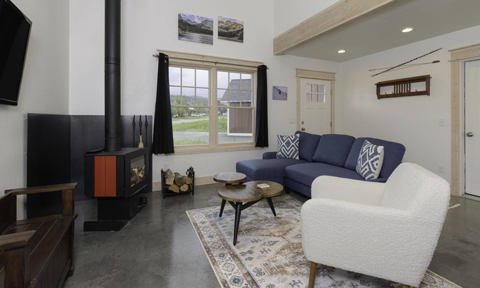 Big Sky House | **New to Market** Big Sky Town Center 1 Bedroom Townhome
