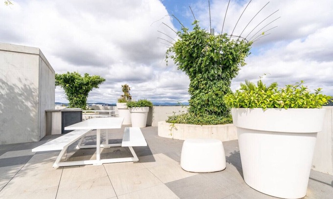 Turner Apartment | New to VRBO: Beautiful Art Apartment near Tram and Shops!