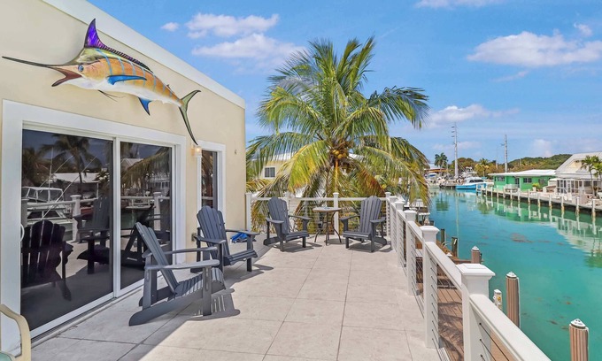Little Venice House | NEW: Vaca Cut with 60' dock, 4br-4ba, 2 kitchens