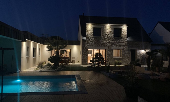 Brignogan-Plage Villa | NEW: VILLA by the sea with swimming pool and spa