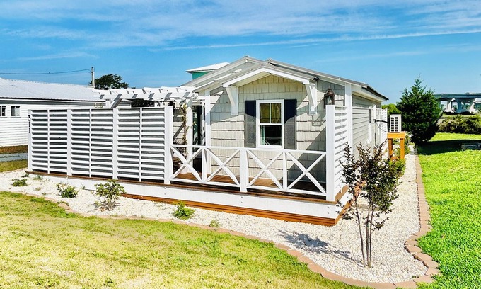 Surf City Cottage | New VRBO listing - Amazing Two Bedroom Topsail Island Cottage ~ Walk Everywhere!