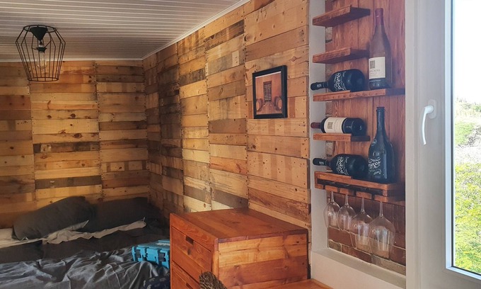 Shiribana Cabin | NEW: Wine Cabin