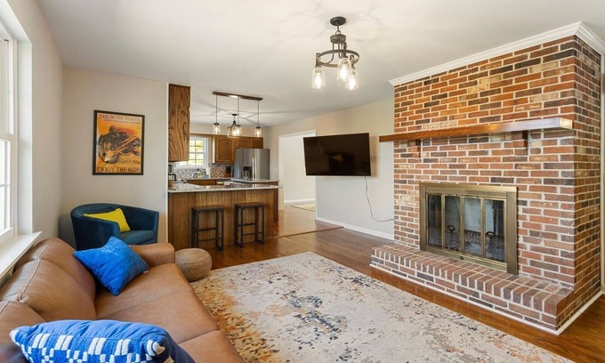 Graysville House | NEW! Wrenley Chateau | Fenced in yard + Fire pit! | 2 Bed, 2 Bath