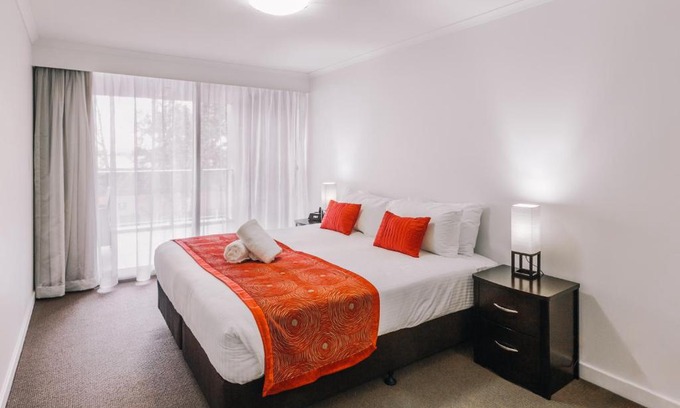 Newcastle West Apartment | Newcastle Central Plaza Apartment Hotel Official