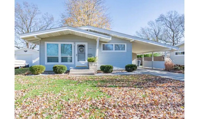 Decatur House | Newcastle Estate: 3 Bdrm Bungalow