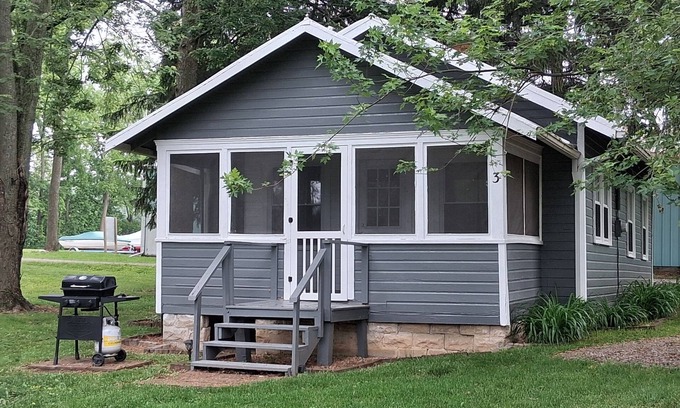 Lakeview Cottage | Newland's Resort Hill Cottage #3 on Indian Lake with a boat dock