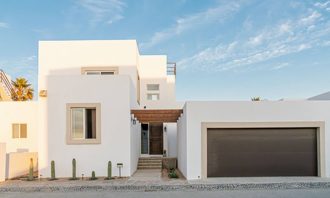 La Fonda House | Newly built, Baja Vacay rental