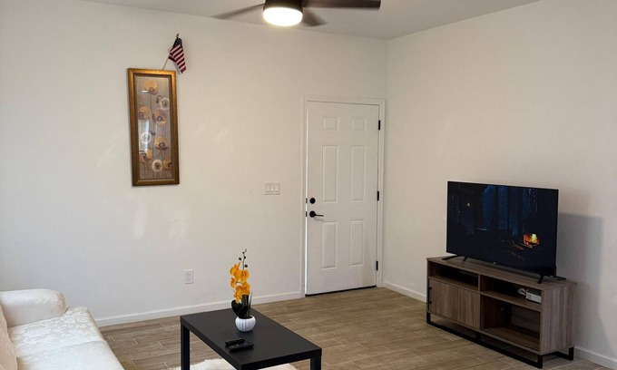 Corona de Tucson House | Newly built Charming 3-bedroom house in delightful Vail with WiFi, AC