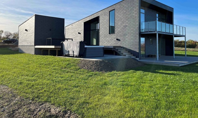 Bolshavn House | Newly built holiday home with sea view.
